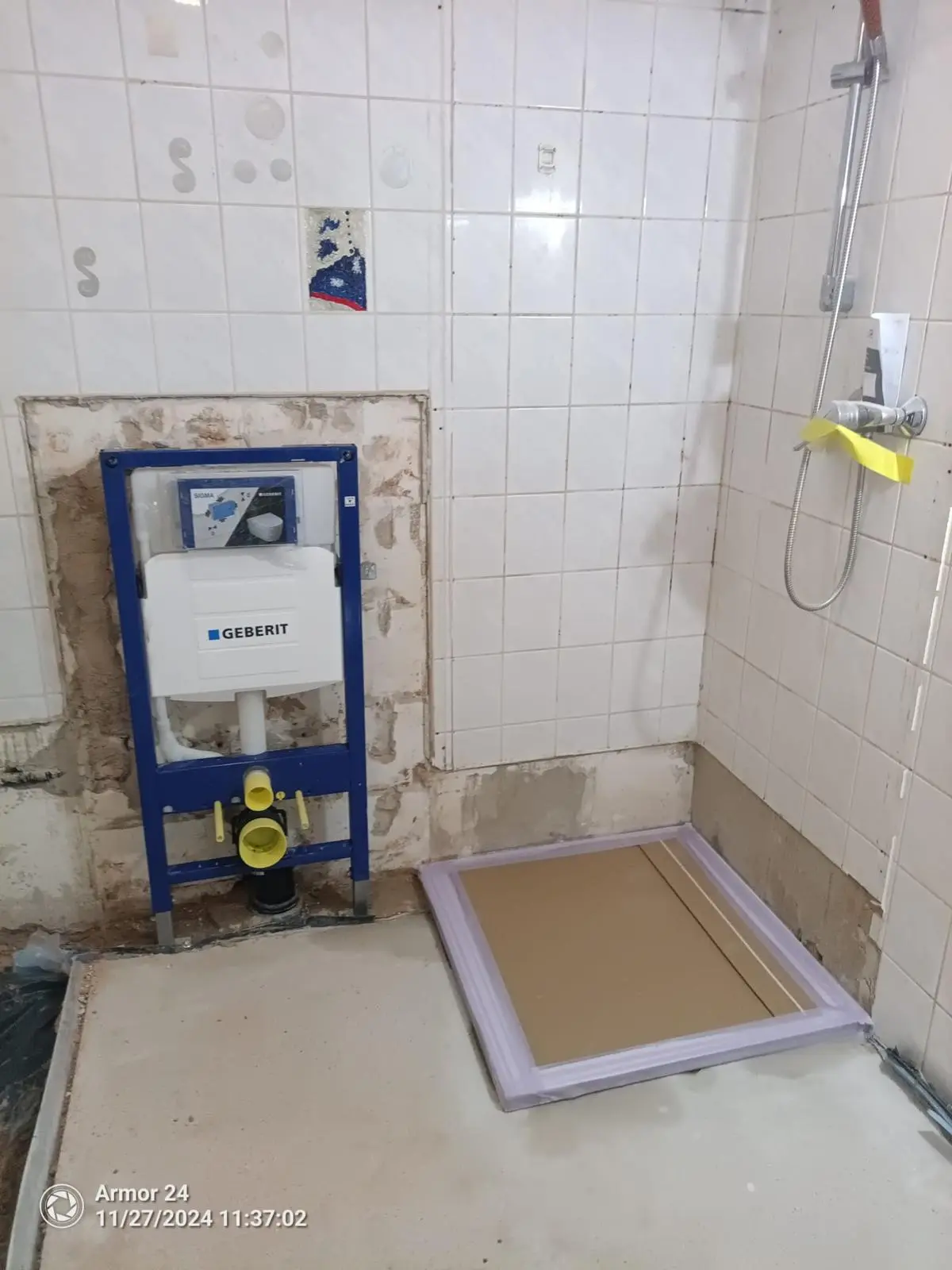 Vorwandelement für ein WC während der Badsanierung